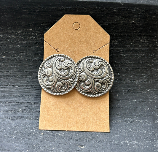 Detail Studs