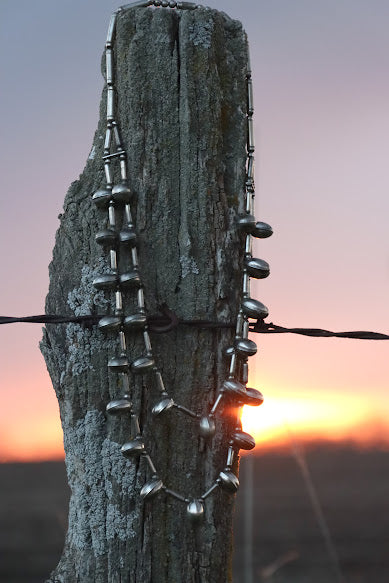 Metal Detail Necklace!